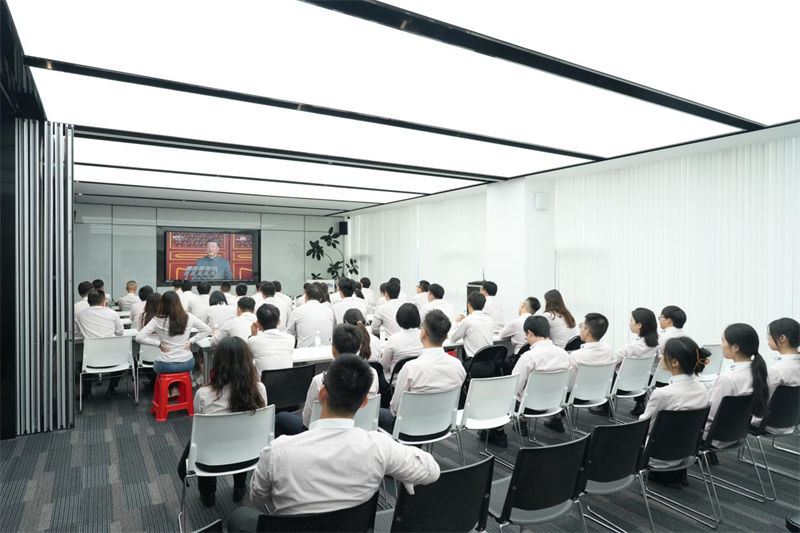 On Yıllık İniş ve Çıkışlar, 1,4 Milyar İnsanın Kalbi - QGM, Zaferi Anavatanla Paylaşıyor